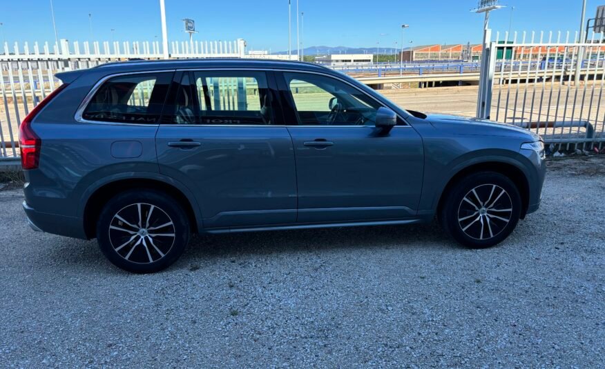 VOLVO XC90 MOMENTUN PLUS