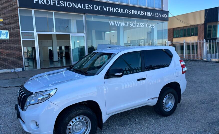 TOYOTA Land Cruiser 2.8 GX 3P