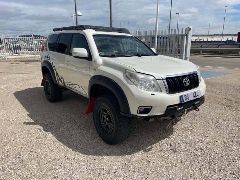 TOYOTA Land Cruiser 3.0 vx