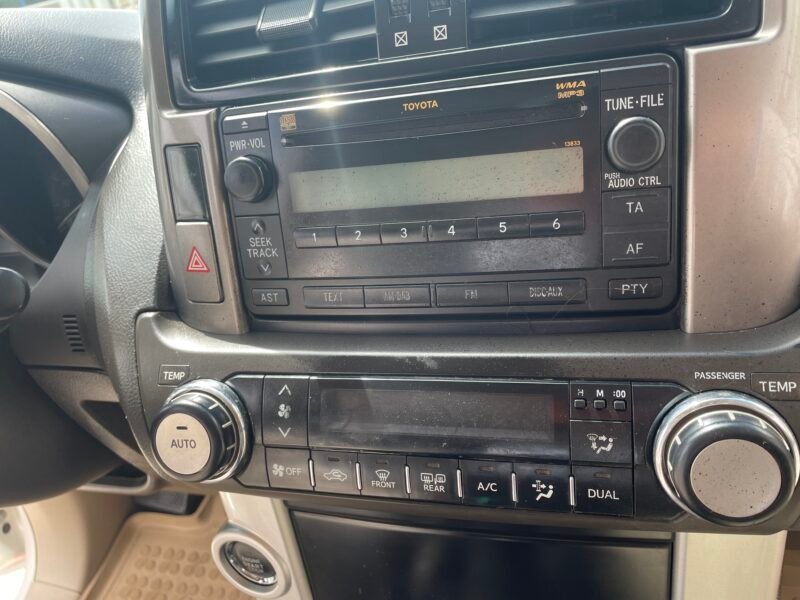 TOYOTA Land Cruiser 3.0 vx