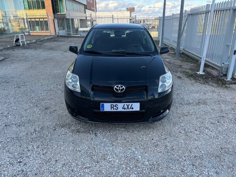 TOYOTA Auris 2.0 D4D SOL