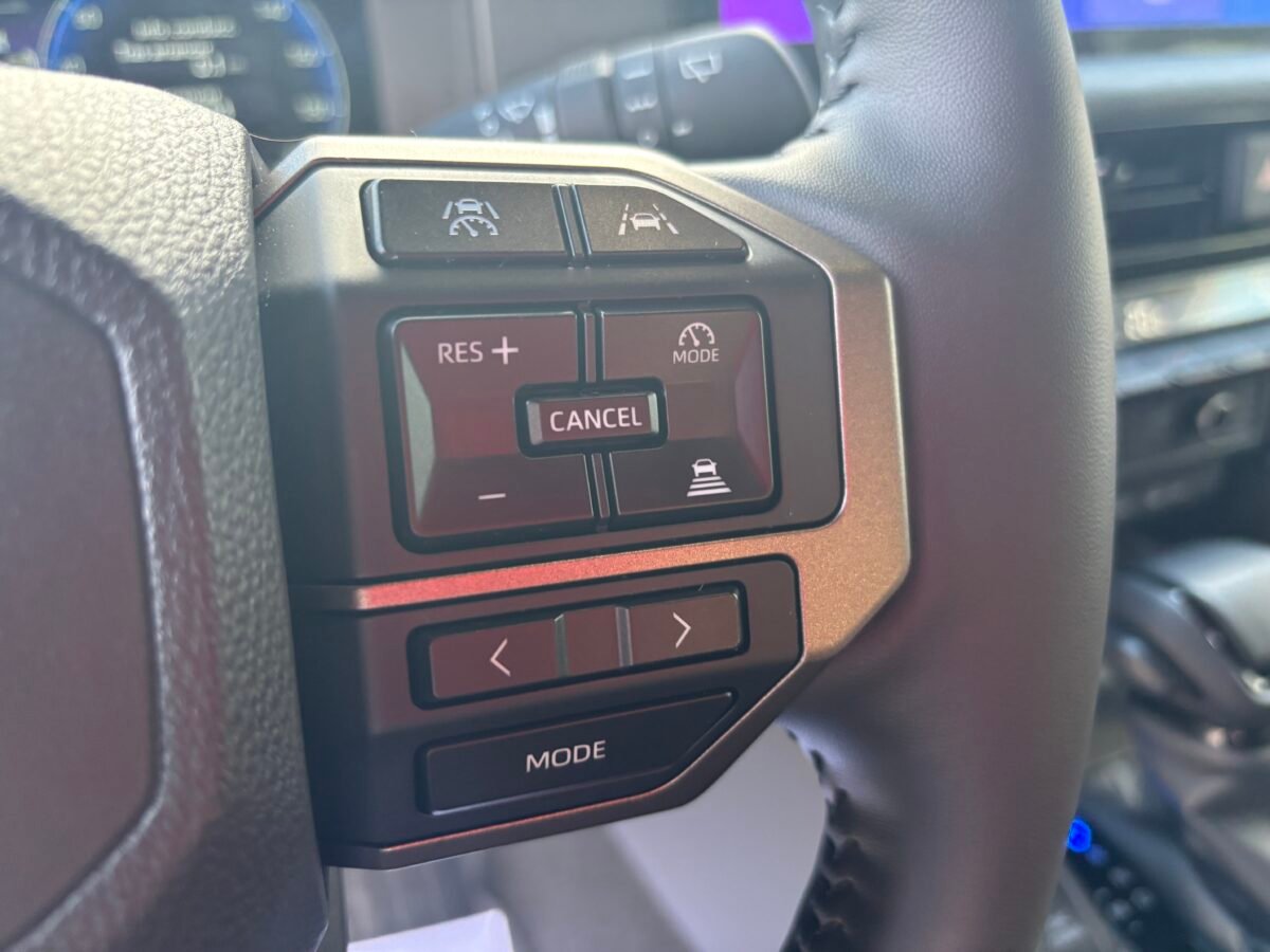 TOYOTA Land Cruiser VX 250