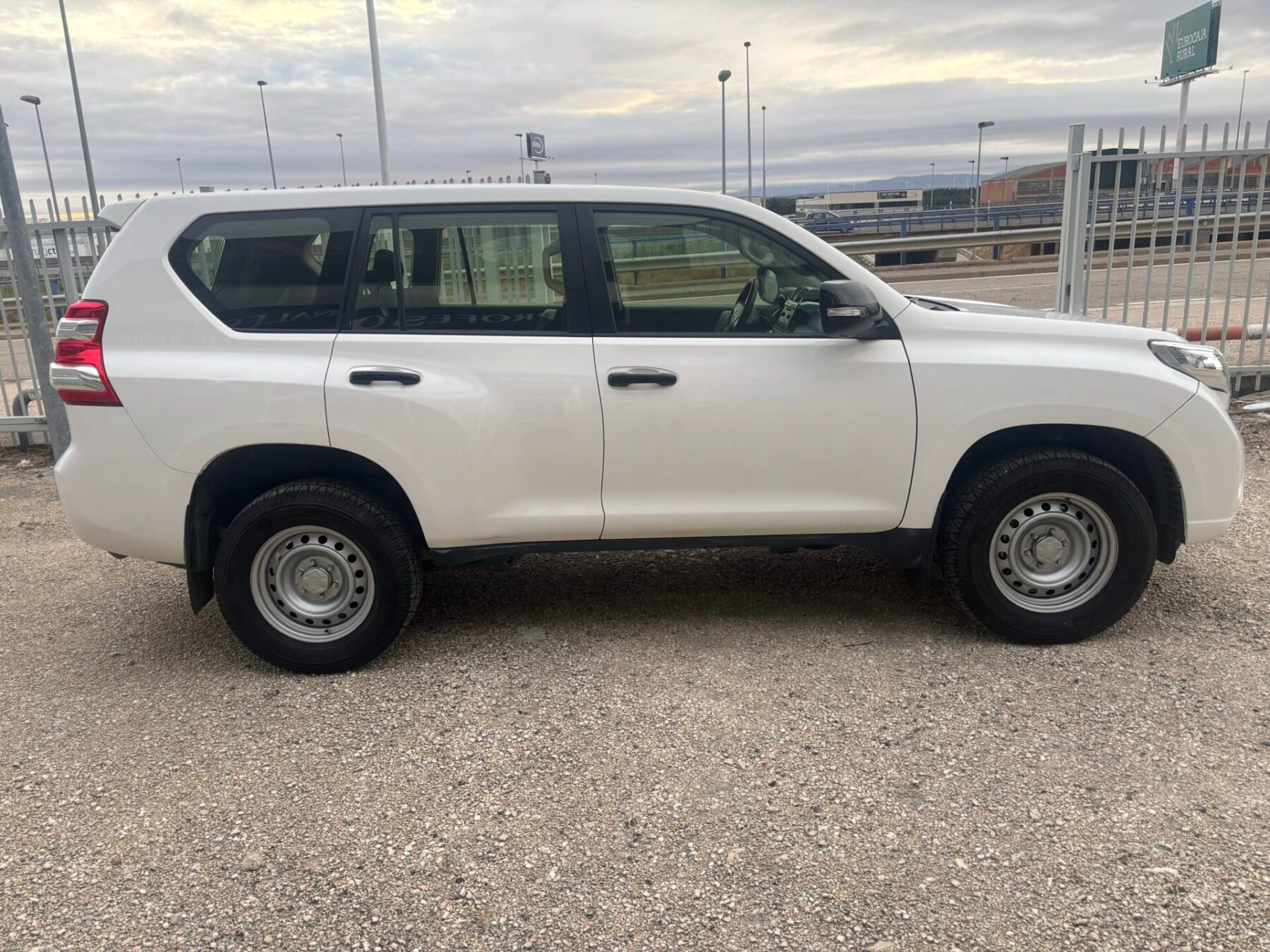 TOYOTA Land Cruiser GX 5p