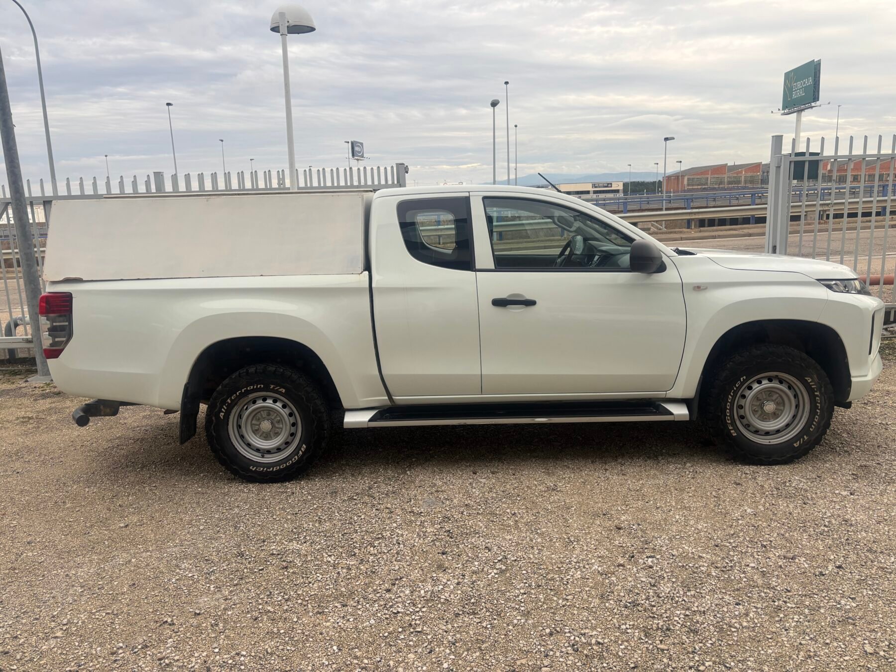 MITSUBISHI L200 2.3 DID CABINA XTRA PRO