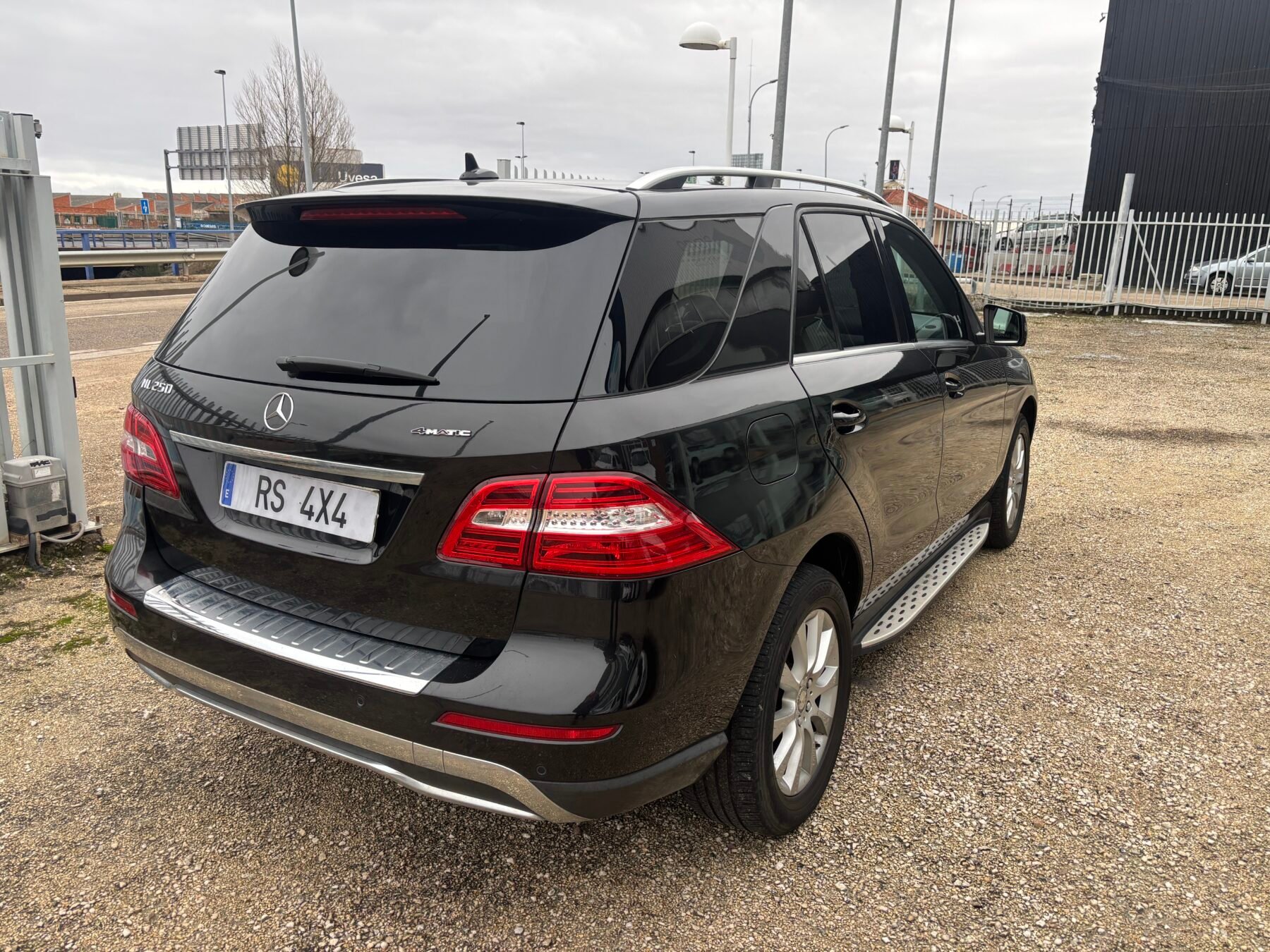 MERCEDES-BENZ ML 250 4MATIC