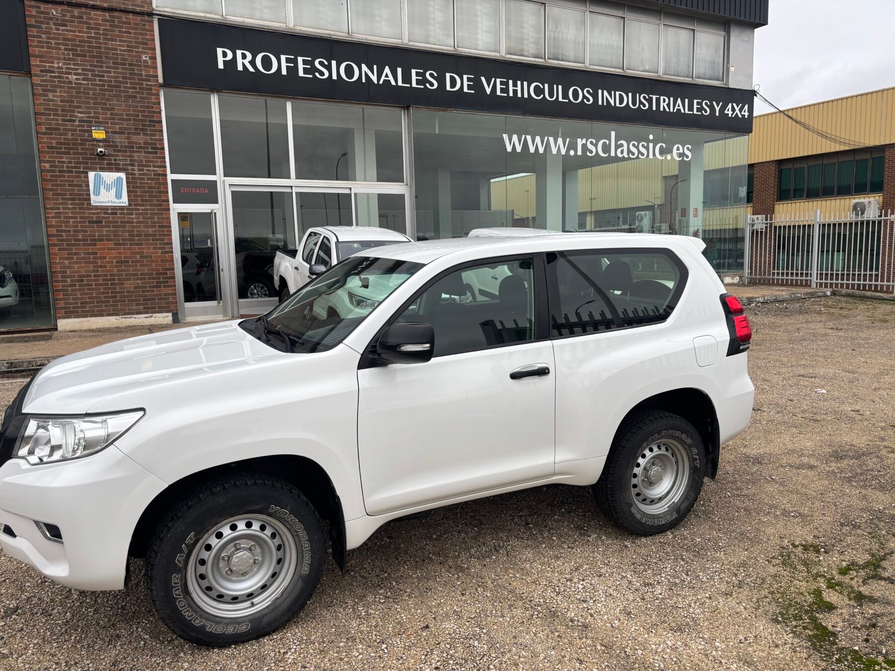 TOYOTA Land Cruiser GX 3P