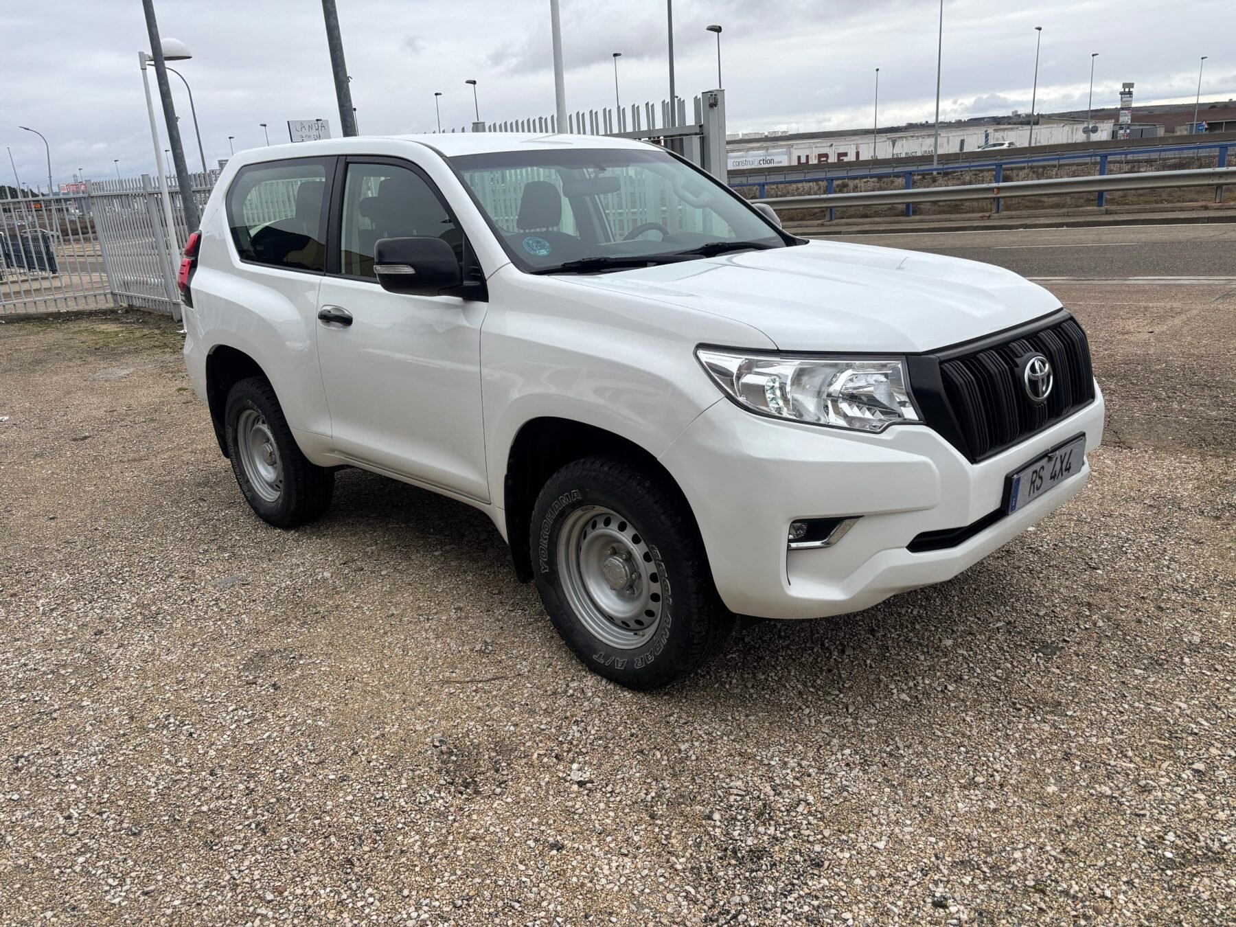 TOYOTA Land Cruiser GX 3P