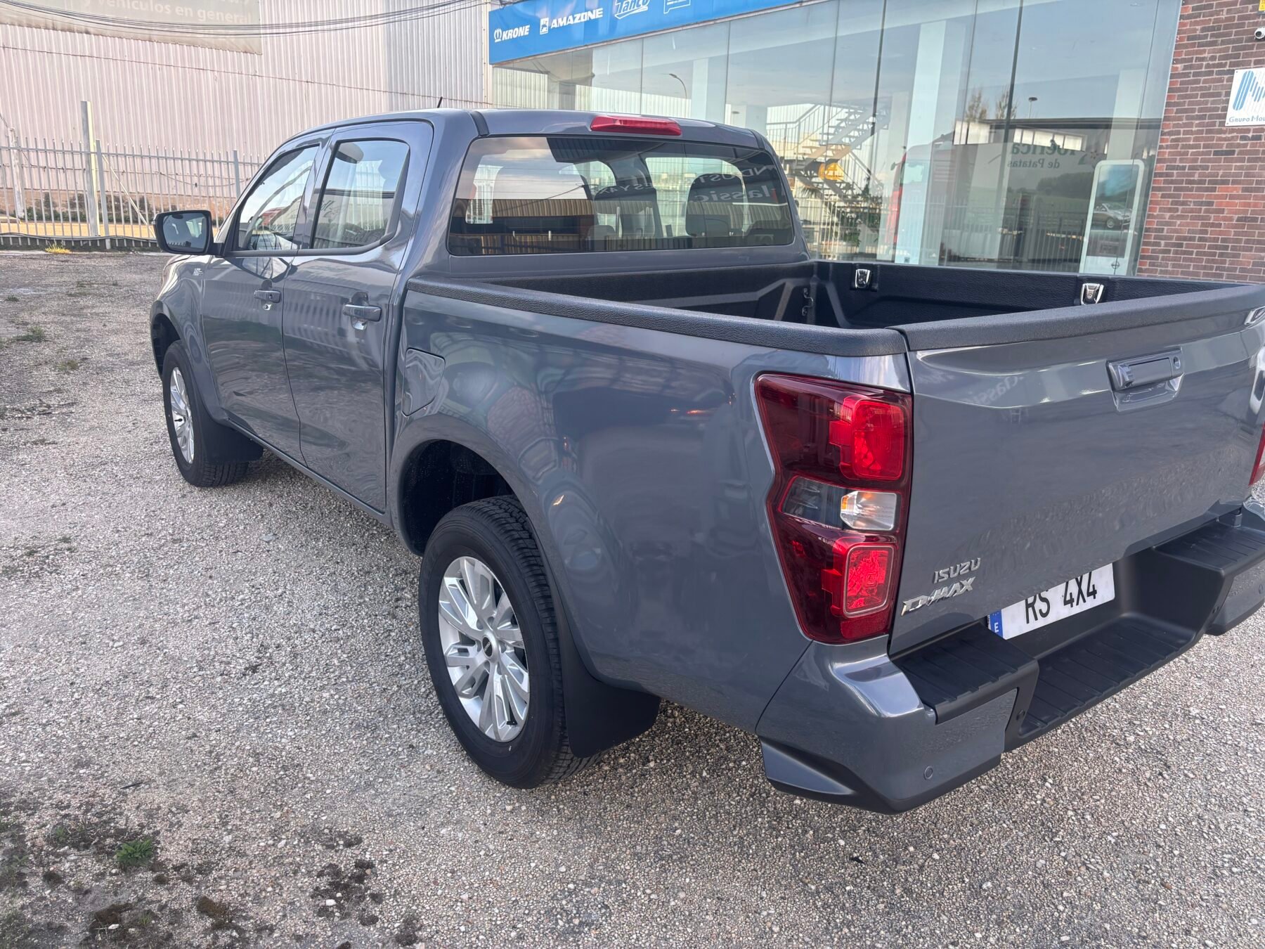 ISUZU D MAX N60 BB+