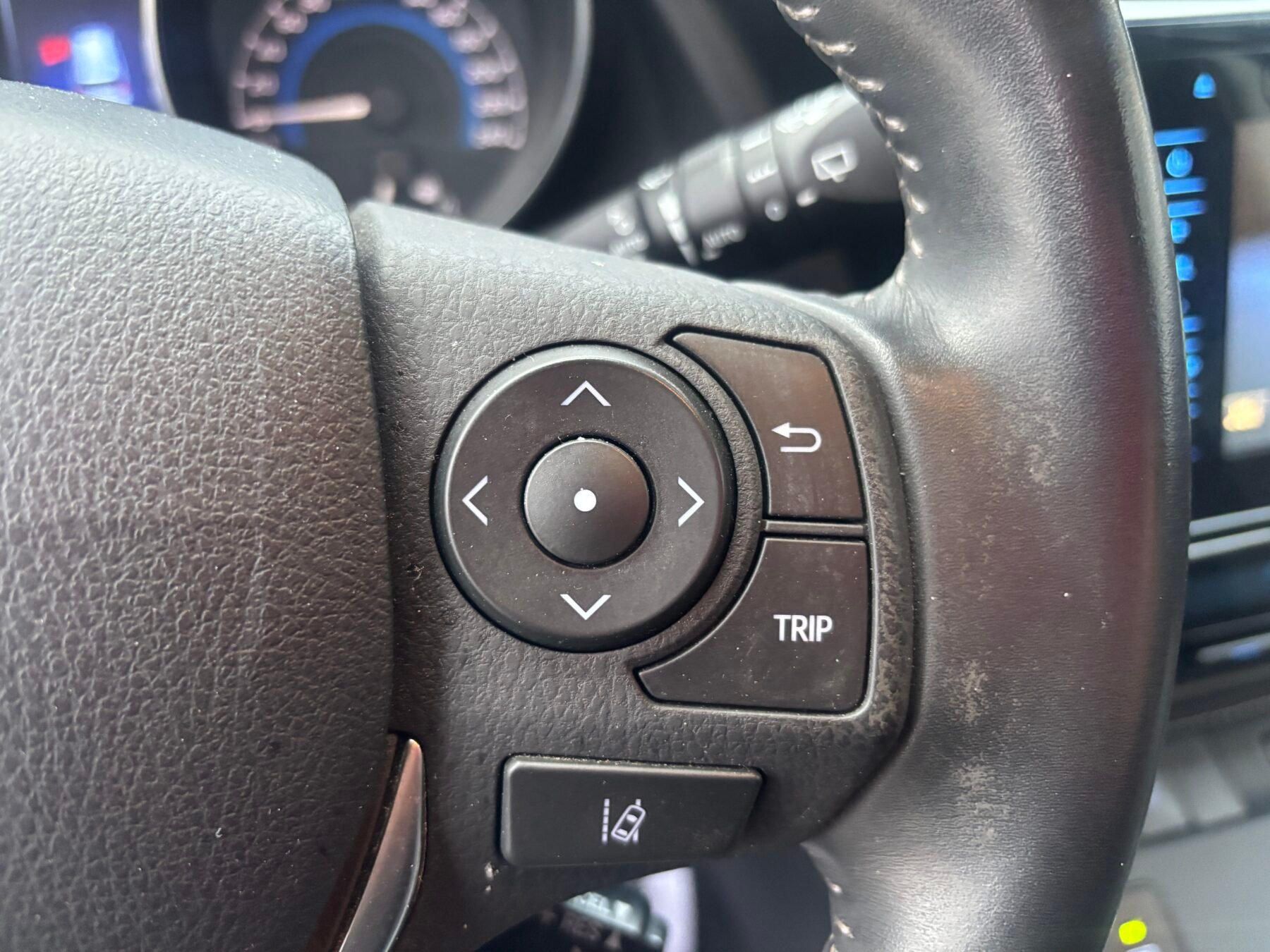 TOYOTA Auris TOURING SPORTS