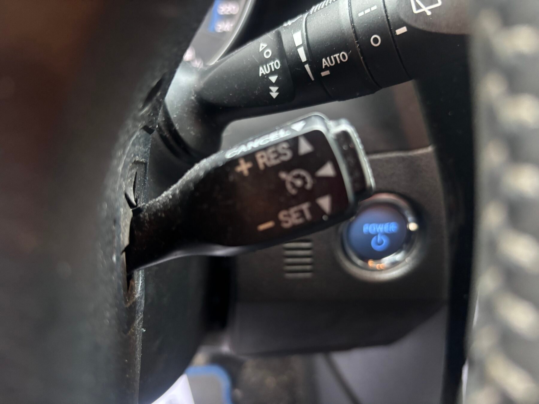 TOYOTA Auris TOURING SPORTS