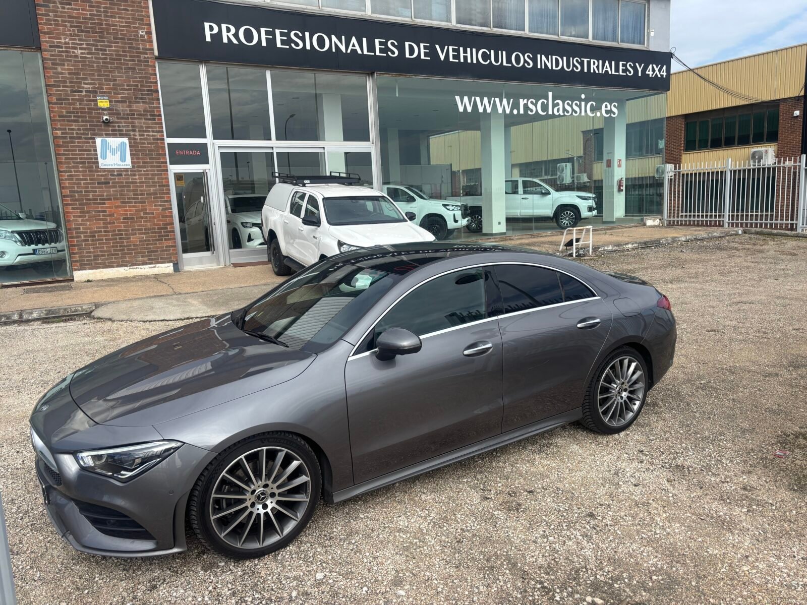 MERCEDES-BENZ CLA 200 D DCT
