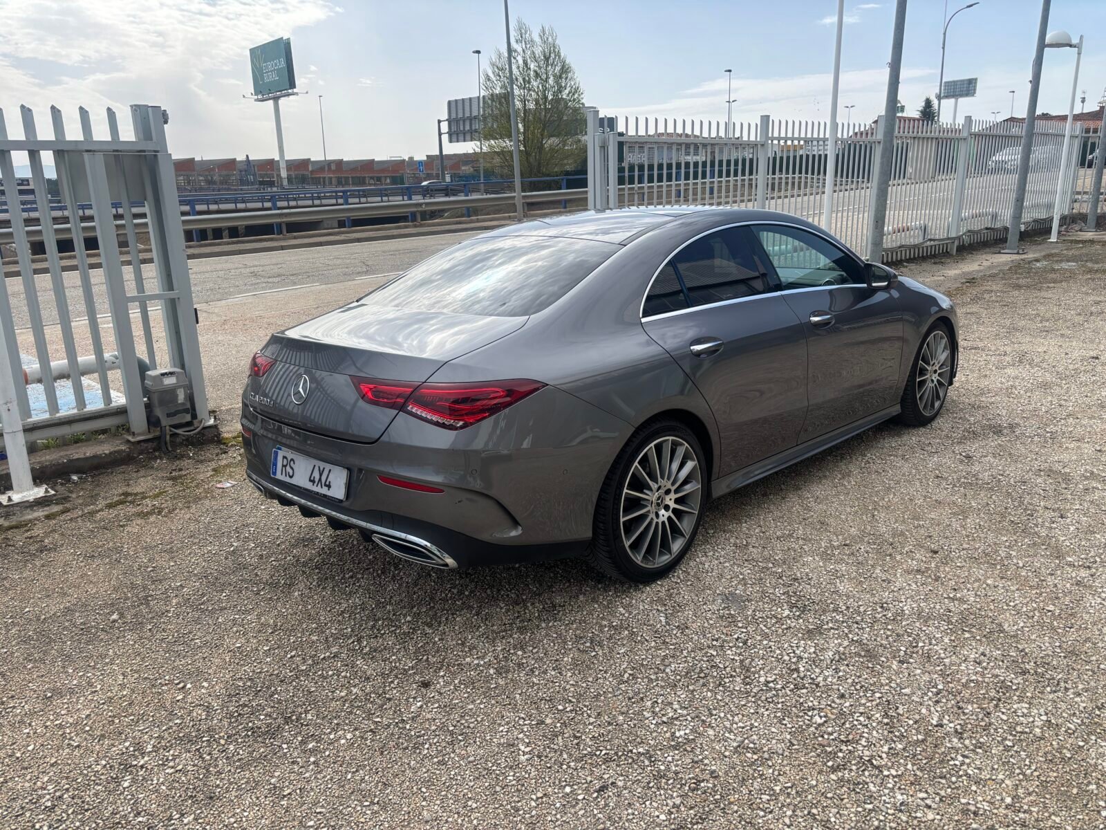 MERCEDES-BENZ CLA 200 D DCT