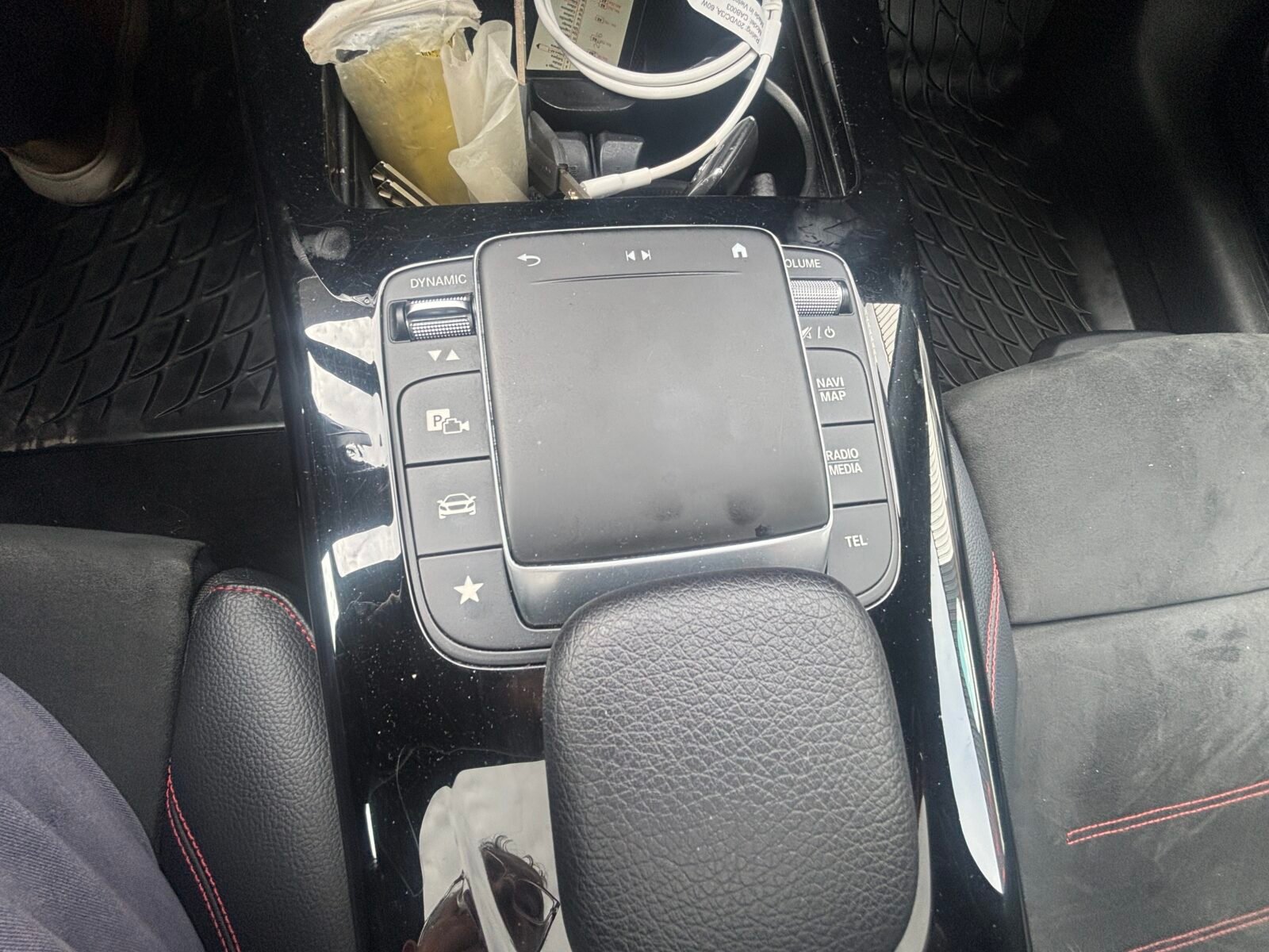 MERCEDES-BENZ CLA 200 D DCT