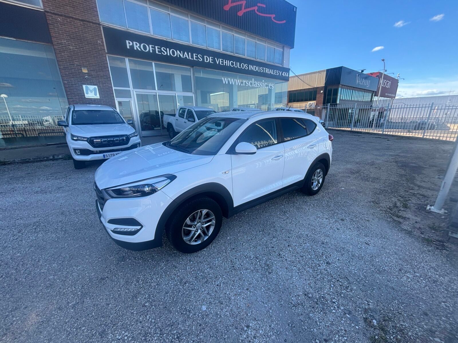 HYUNDAI TUCSON BLUE DRIVE ESSENCE 4X2