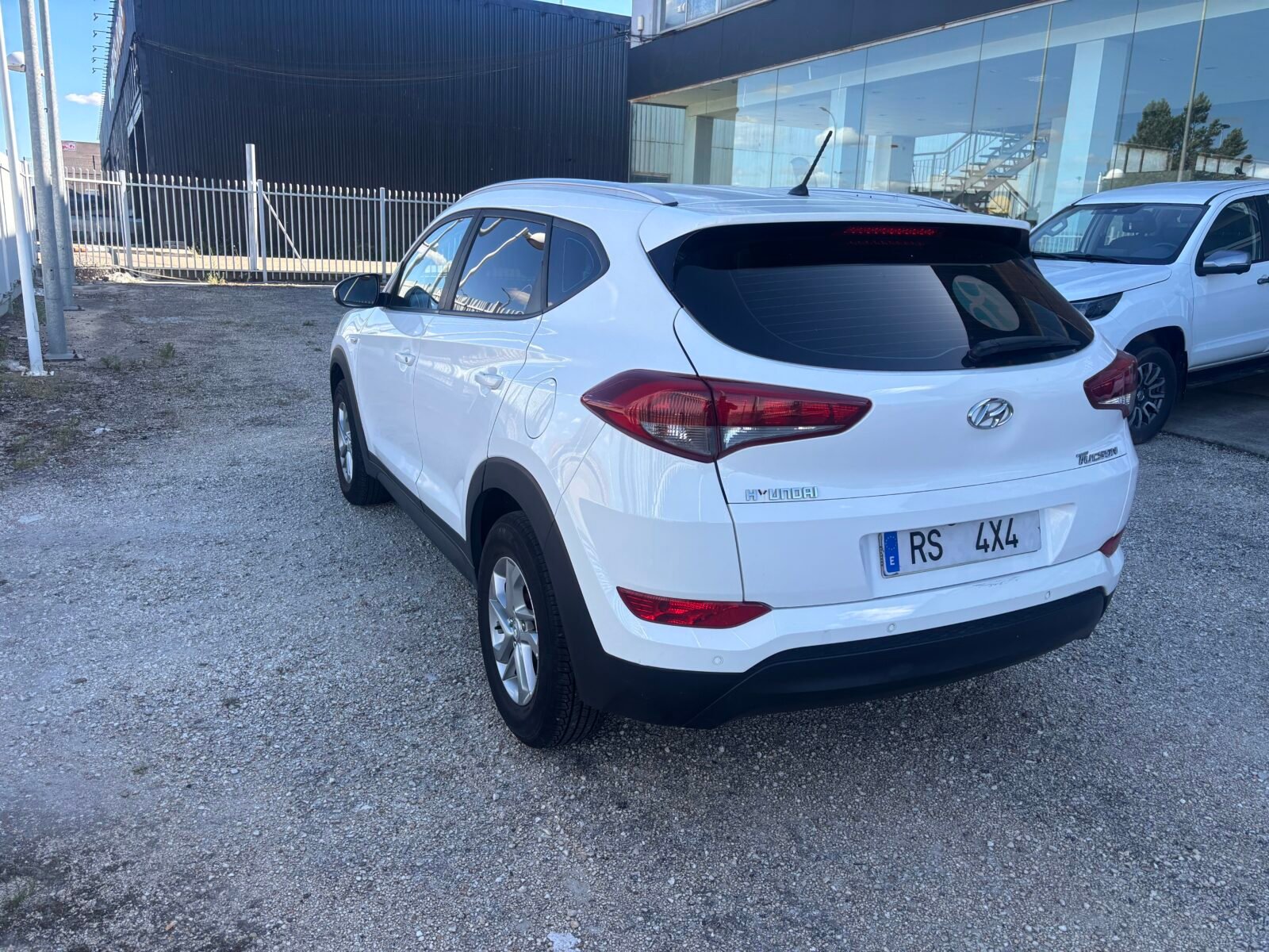HYUNDAI TUCSON BLUE DRIVE ESSENCE 4X2